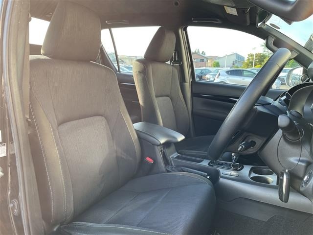 Toyota HILUX 2019 7695403-17