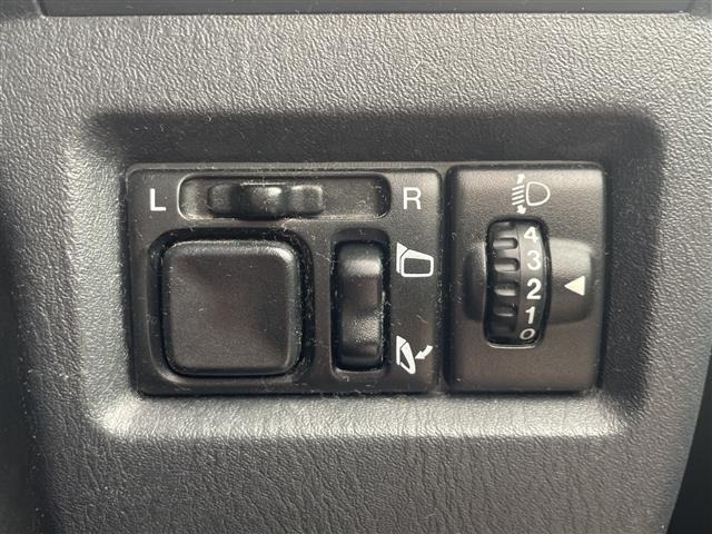 Suzuki JIMNY 2011 7695457-1