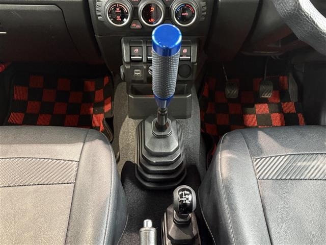 Suzuki JIMNY 2023 7695471-3