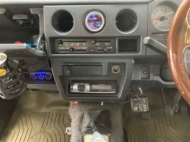 Suzuki JIMNY 1996 7695490-6