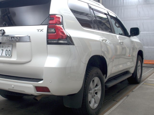 Toyota LAND CRUISER PRADO 2022 7690710-5