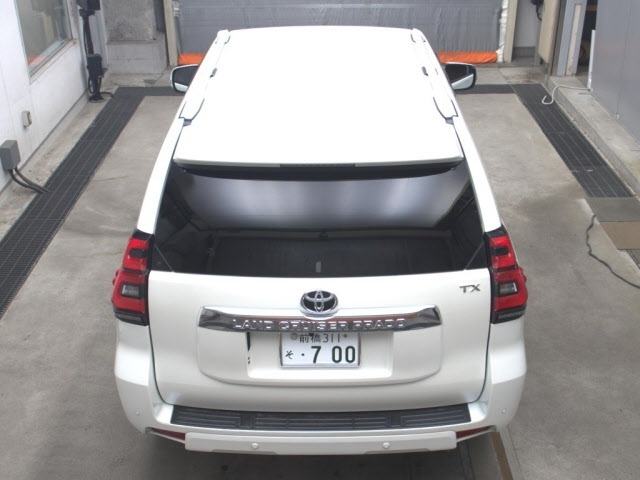 Toyota LAND CRUISER PRADO 2022 7690710-7
