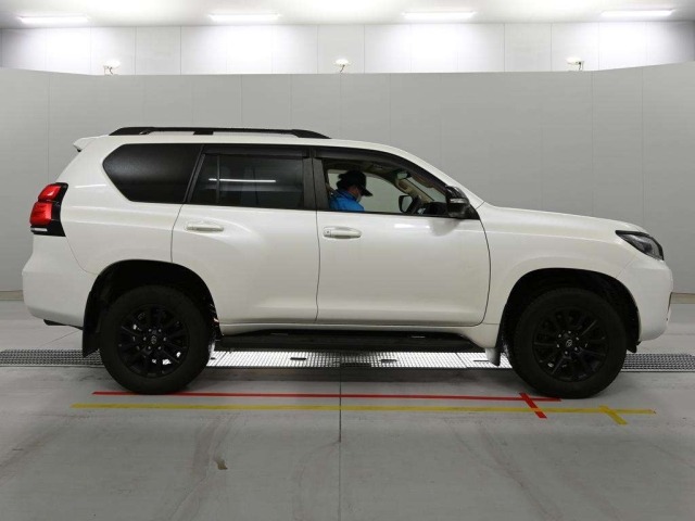 Toyota LAND CRUISER PRADO 2022 7690713-3