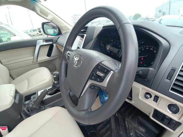 Toyota LAND CRUISER PRADO 2022 7690713-9