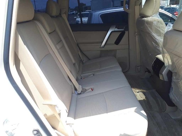 Toyota LAND CRUISER PRADO 2021 7690726-10