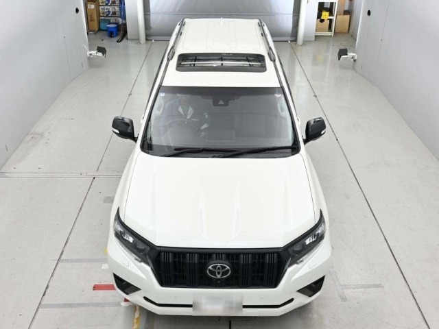 Toyota LAND CRUISER PRADO 2022 7690755-7