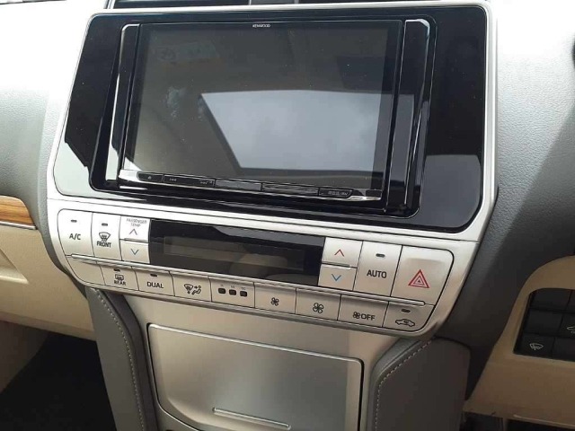 Toyota LAND CRUISER PRADO 2023 7690767-12