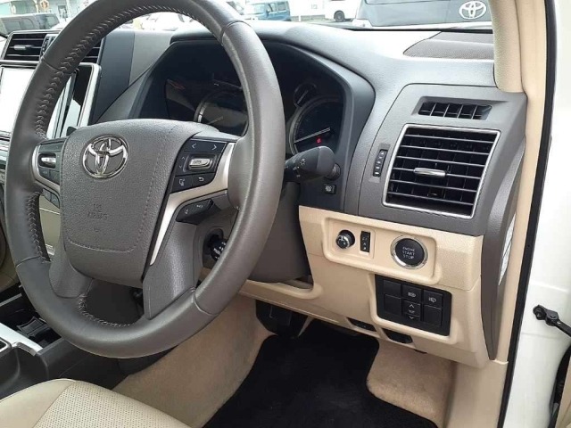 Toyota LAND CRUISER PRADO 2023 7690767-9