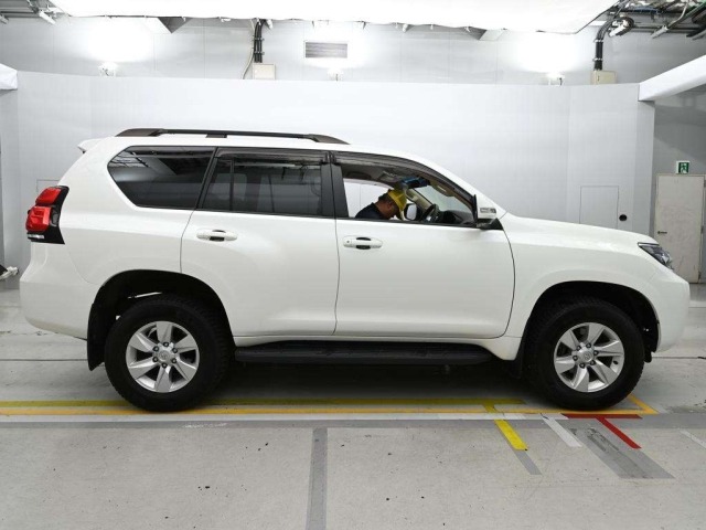 Toyota LAND CRUISER PRADO 2021 7690837-3