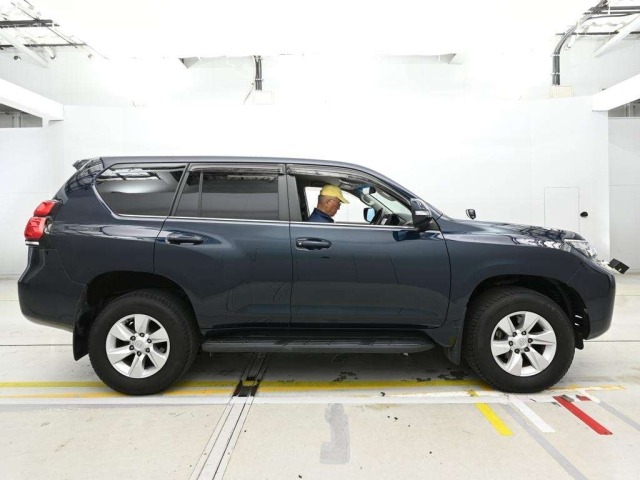 Toyota LAND CRUISER PRADO 2018 7690838-3