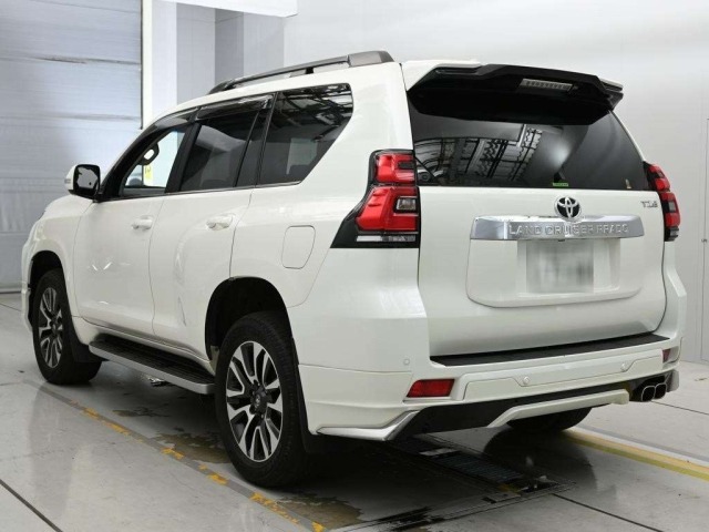 Toyota LAND CRUISER PRADO 2023 7690841-6