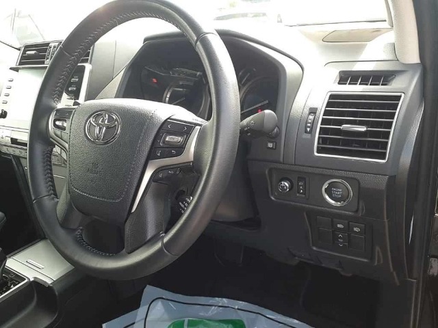 Toyota LAND CRUISER PRADO 2023 7690844-9