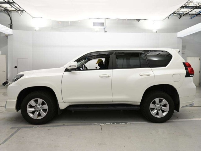 Toyota LAND CRUISER PRADO 2022 7690846-4