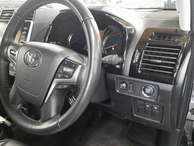 Toyota LAND CRUISER PRADO 2022 7690850-9