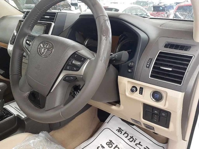 Toyota LAND CRUISER PRADO 2023 7690851-9