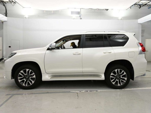 Toyota LAND CRUISER PRADO 2022 7690852-4