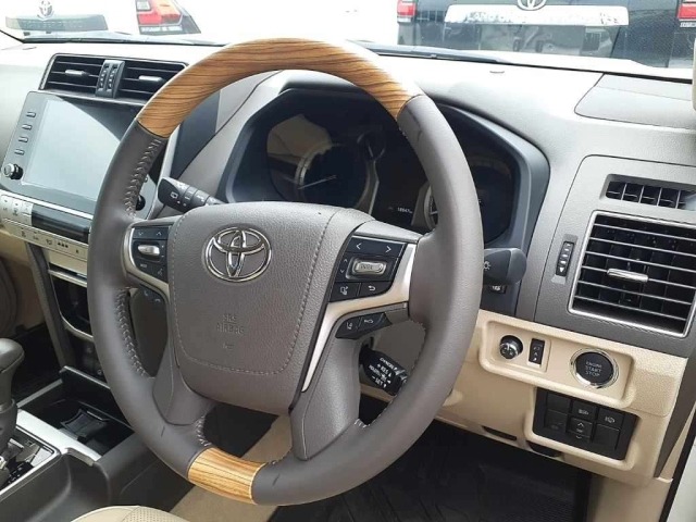 Toyota LAND CRUISER PRADO 2022 7690852-9