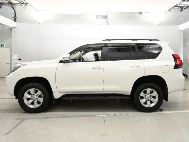 Toyota LAND CRUISER PRADO 2023 7690861-4