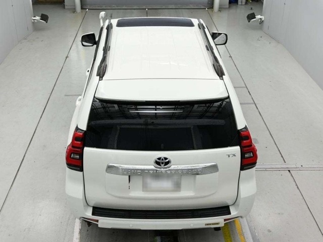 Toyota LAND CRUISER PRADO 2023 7690861-8