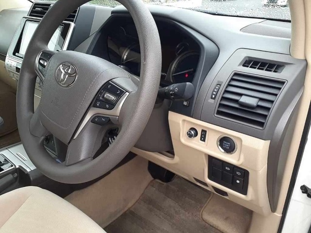 Toyota LAND CRUISER PRADO 2023 7690861-9