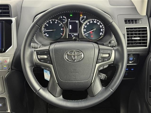 Toyota LAND CRUISER PRADO 2023 7690893-16