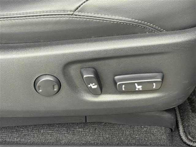 Toyota LAND CRUISER PRADO 2023 7690893-2