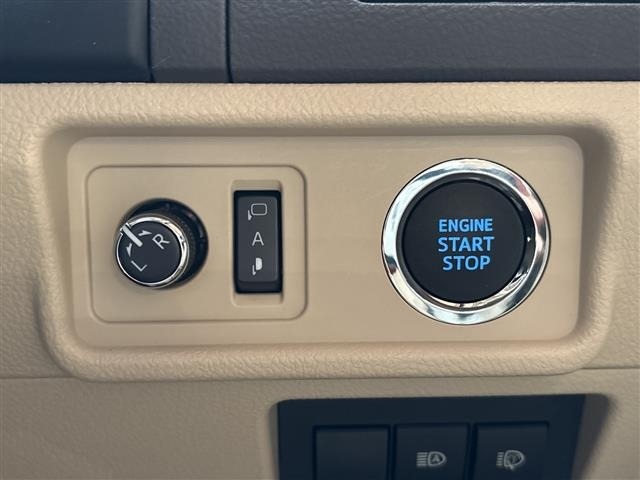 Toyota LAND CRUISER PRADO 2023 7691368-12