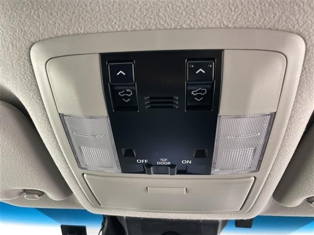 Toyota LAND CRUISER PRADO 2023 7691570-3