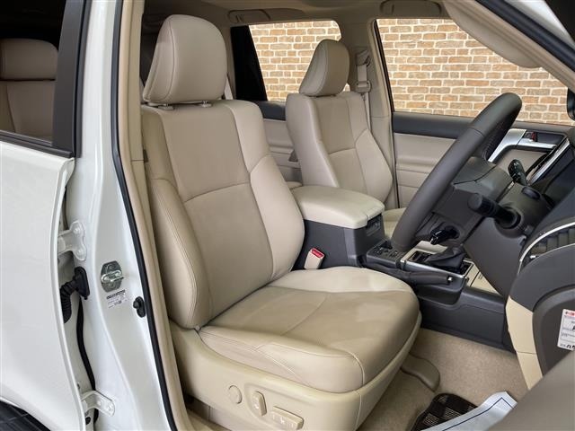 Toyota LAND CRUISER PRADO 2023 7691638-2