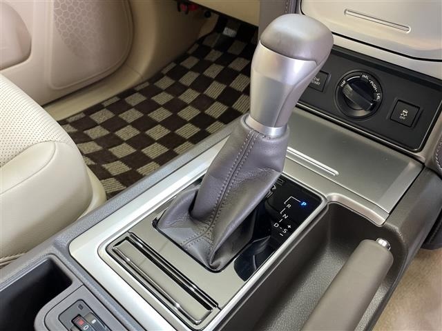 Toyota LAND CRUISER PRADO 2023 7691638-7