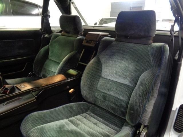 Toyota MR2 1988 7690324-12