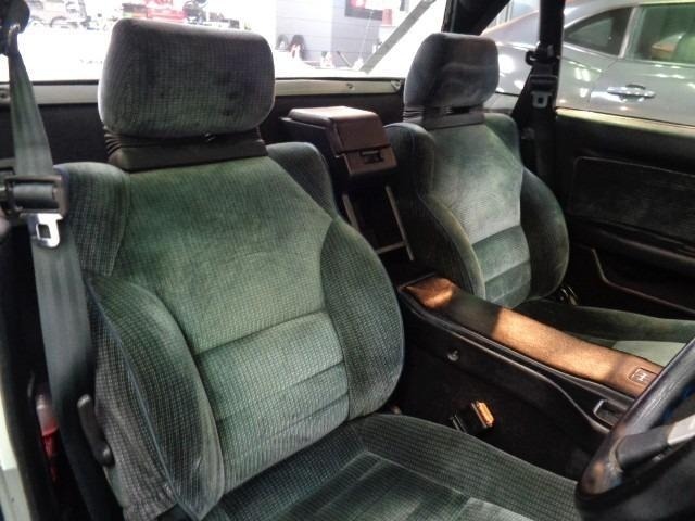 Toyota MR2 1988 7690324-26