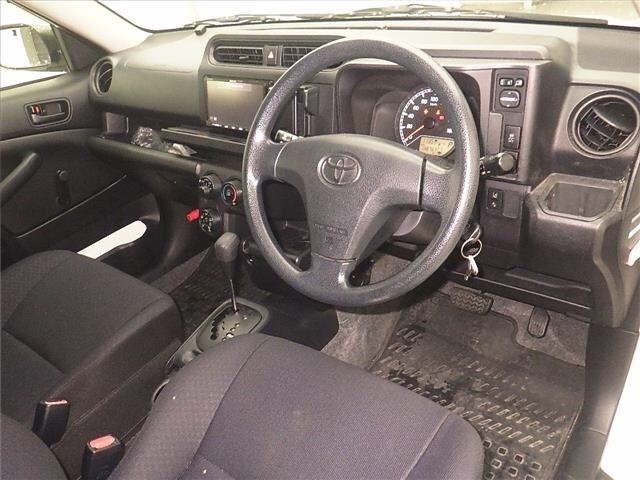 Toyota PROBOX VAN 2017 7692942-3