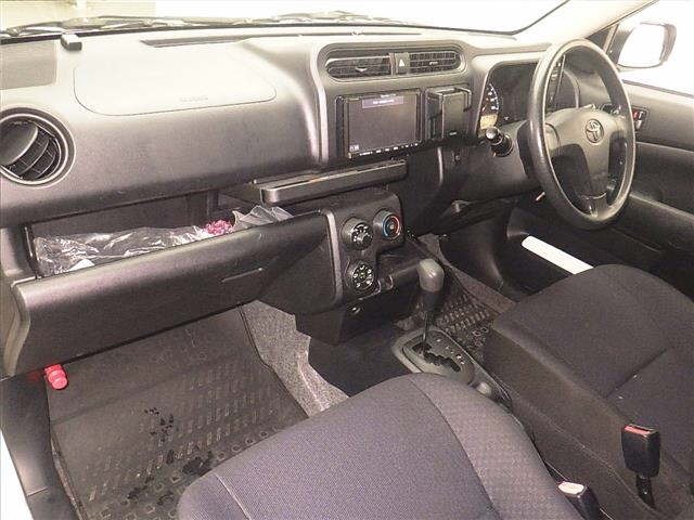 Toyota PROBOX VAN 2017 7692942-4