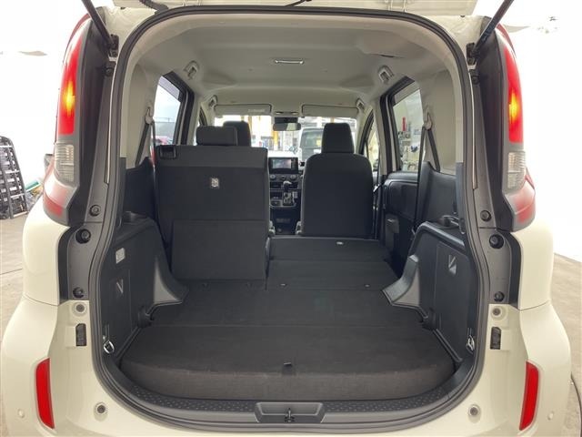 Toyota SIENTA 2023 7695342-11