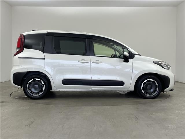Toyota SIENTA 2023 7695342-21