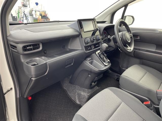 Toyota SIENTA 2023 7695342-7