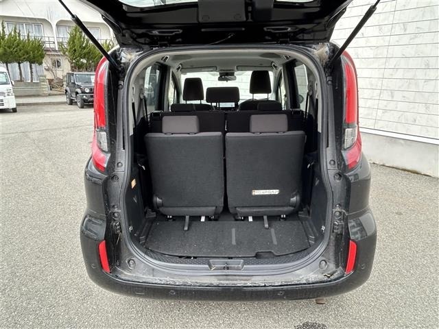 Toyota SIENTA 2023 7695346-11