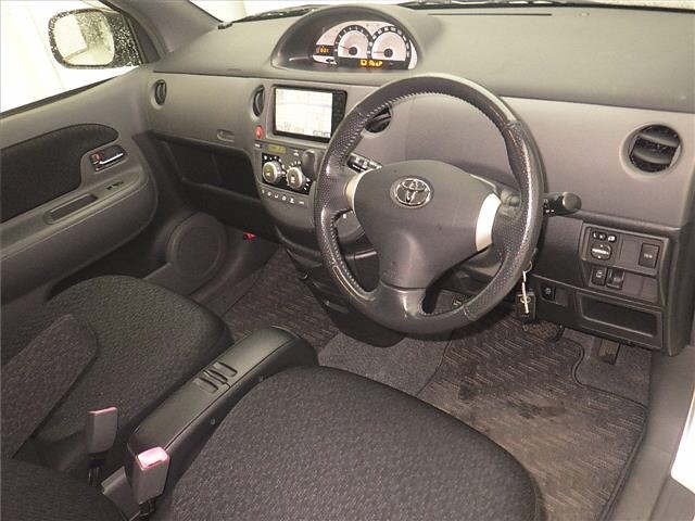 Toyota SIENTA 2013 7695355-3