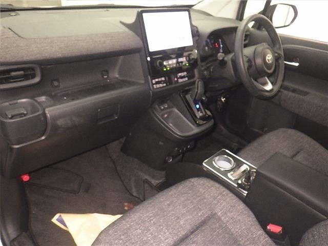 Toyota SIENTA 2024 7695360-4