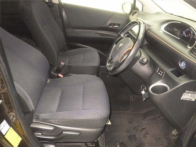 Toyota SIENTA 2015 7695361-5