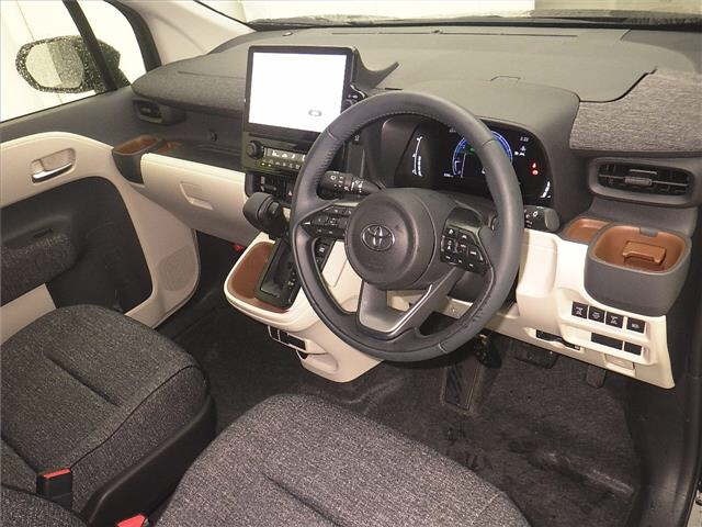 Toyota SIENTA 2024 7695364-3