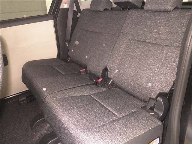 Toyota SIENTA 2024 7695364-7