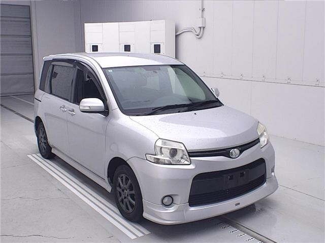 Toyota SIENTA 2014 7695365-0
