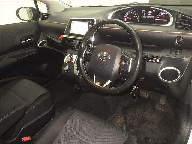 Toyota SIENTA 2021 7695369-3