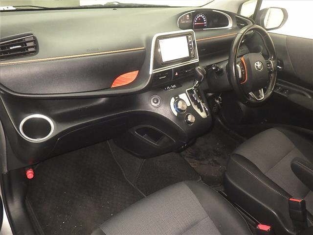 Toyota SIENTA 2021 7695369-4