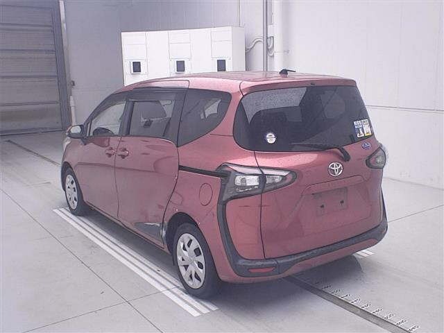 Toyota SIENTA 2016 7695372-1