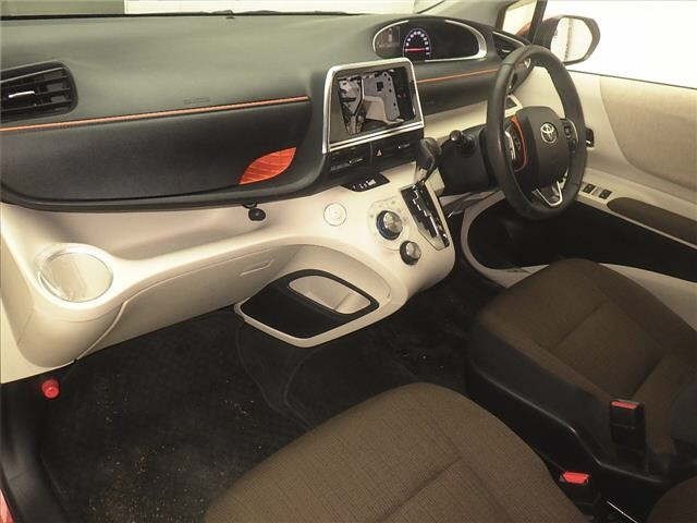 Toyota SIENTA 2016 7695372-4