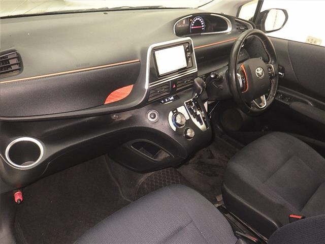 Toyota SIENTA 2017 7695376-4