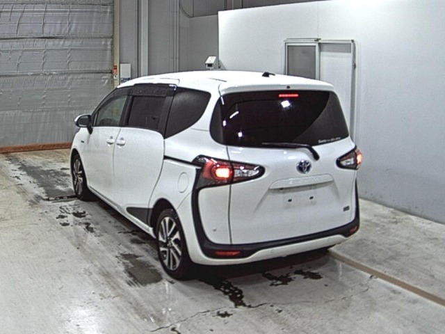 Toyota SIENTA 2019 7695379-1